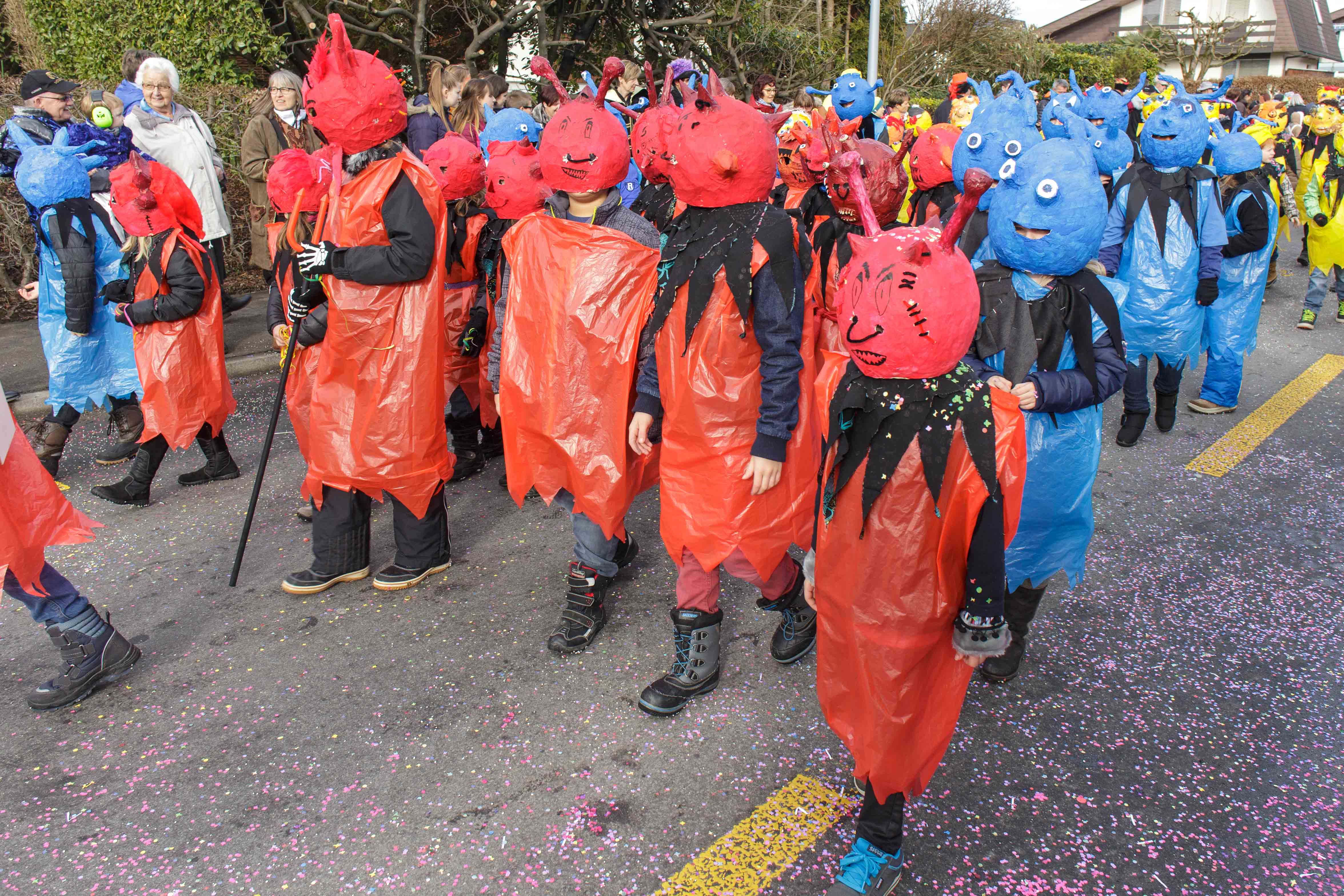 Klassen 4a, 4b, 4d: «Monster»