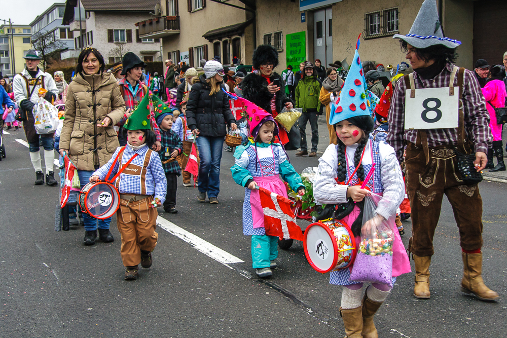 Spielgruppe Wärch-Zwärgli 8 «Heidi und Peter»
