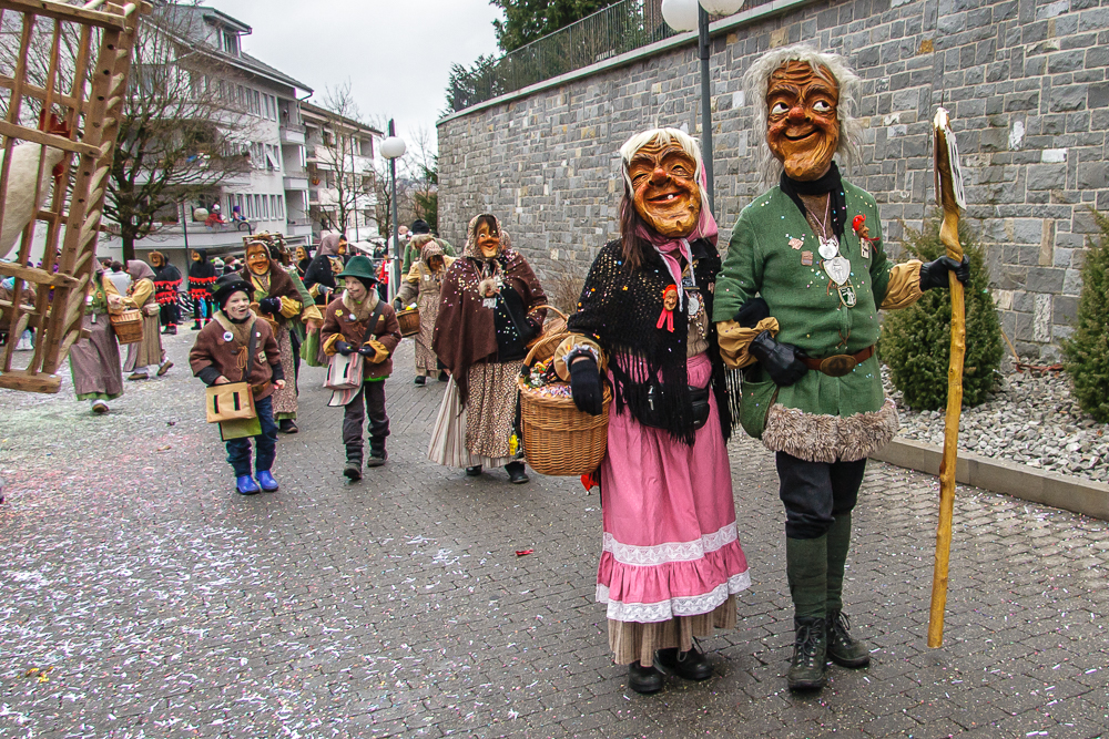 Tätsch-Häxe «Bärner und Wöschwyber»