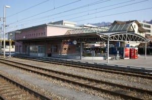 RO08_1501_Ebikon_Bahnhof-IMG_9693