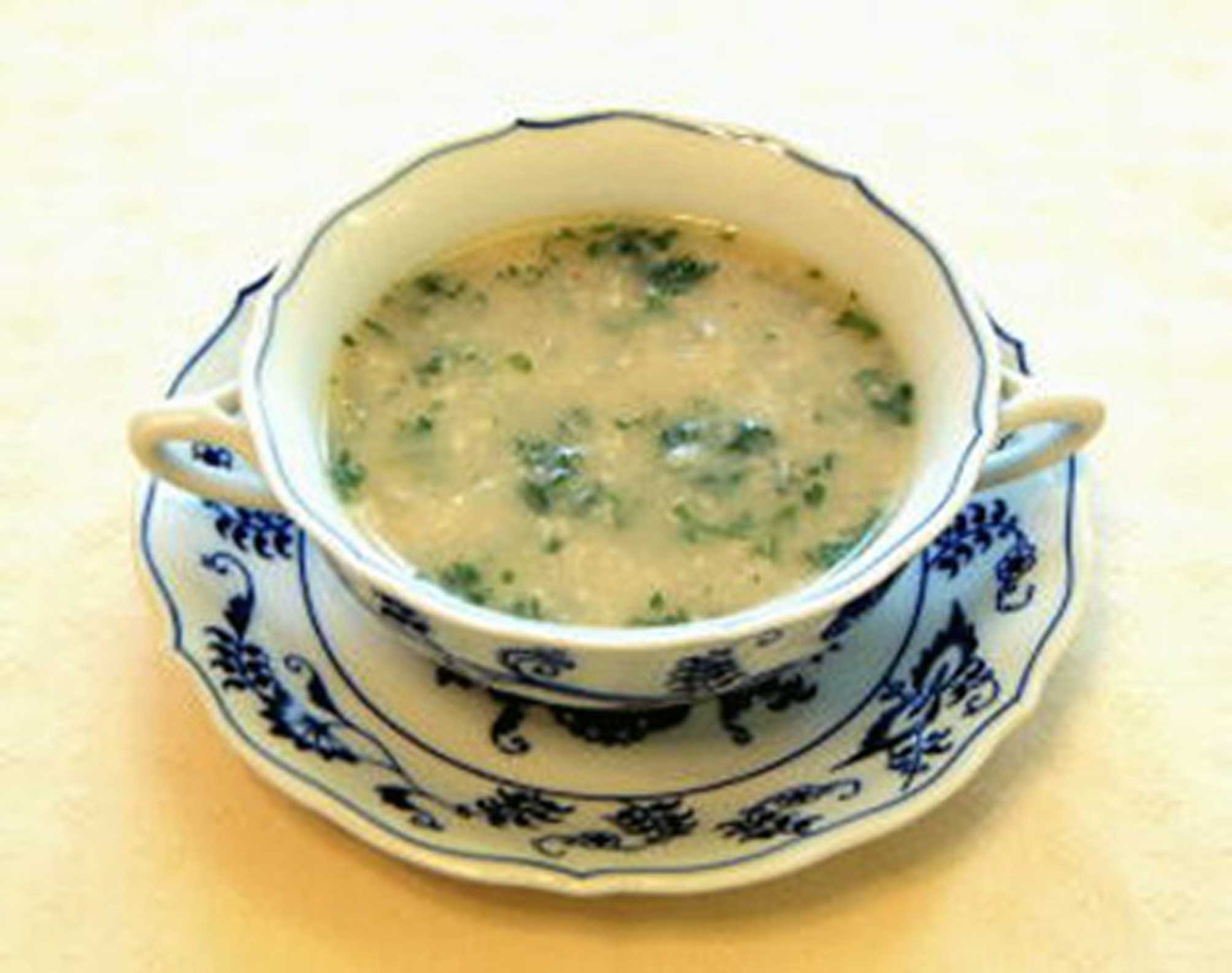 Frühlings-Haferflockensuppe