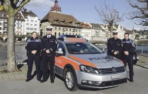 32 Deutsche Polizisten