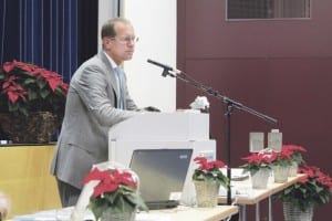 Gemeindepräsident Thomas Rebsamen wartet gespannt auf das Resultat der Steuerfuss-Abstimmung. Bild shab