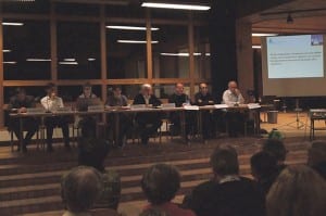 Der Kirchenrat orientierte die Versammlung über die anstehenden Projekte. Bild rs.