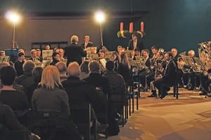 Dicht besetzte Kirchenreihen am Adventskonzert der MGPB.