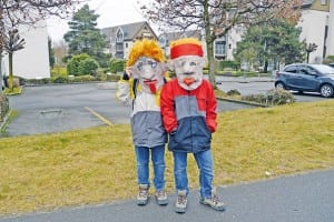 Saverio (links) und Giuseppe (rechts) können als Piraten an den Umzug.