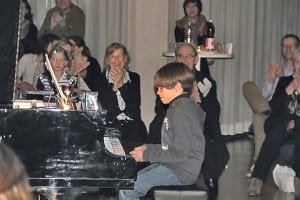 Kleine grosse Meister am Piano. Bilder: Petra Geuke.