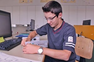 17_Joel Ettling_Elektroniker