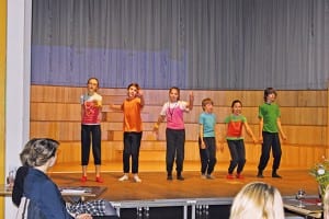CabaKids Luzern – Einführung mit dem Kindercabaret.