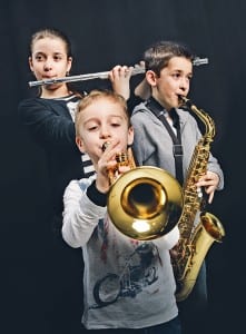 Ob Trompete, Flöte opder Sax: Am Instrumentenparcours kann man das Musikmachen unbeschwert ausprobieren. Bild zVg.