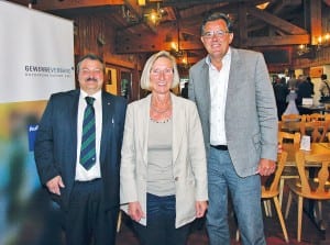 Die drei Referenten zu den eidgenössischen Abstimmungsvorlagen: (v.l.) Ruedi Stöckli, Prisca Birrer-Heimo und Peter Schilliger. Bild apimedia.