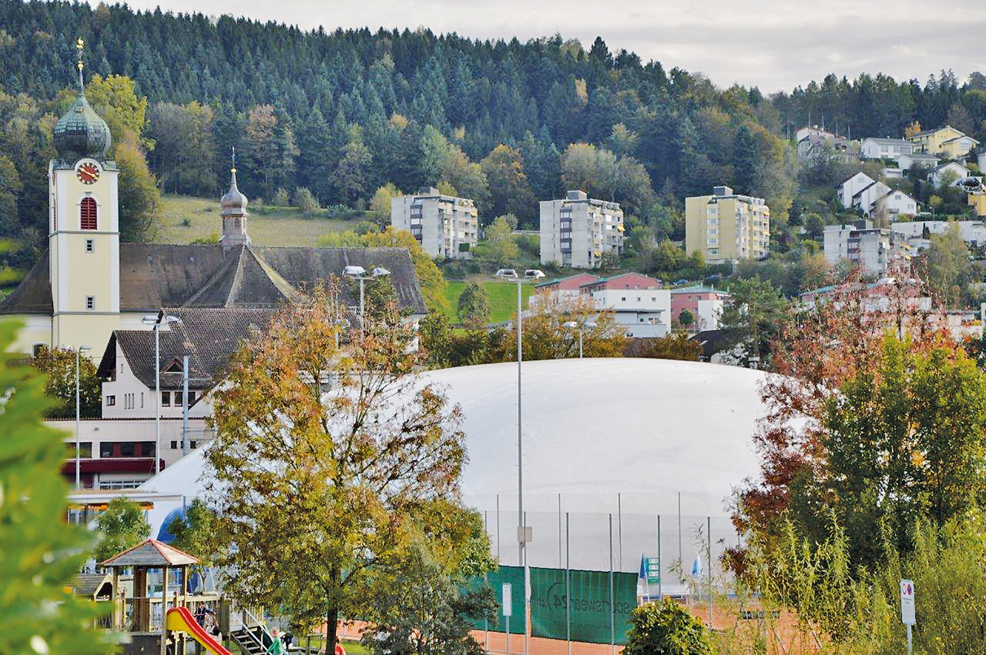Traglufthalle wieder montiert