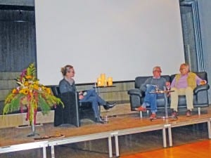 Bernadette Wyrsch im Gespräch mit Joseph Lötscher und Reinhard Rolla. Bild Yolanda Heinrich.