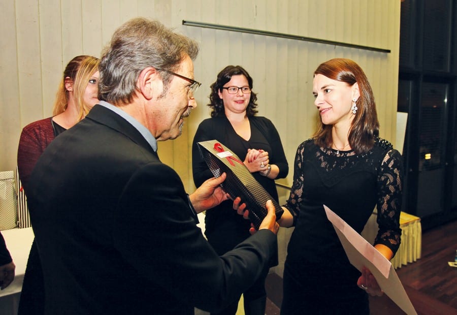 Nicole Lustenberger, frisch gebackene dipl. Ernährungsberaterin/Gesundheitsmasseurin aus Ebikon. Bild apimedia.