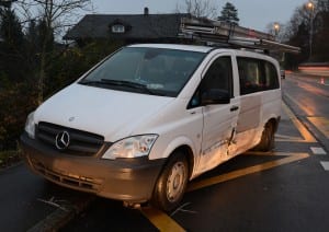 An den Fahrzeugen entstand ein Sachschaden von ca. 16'000 Franken.