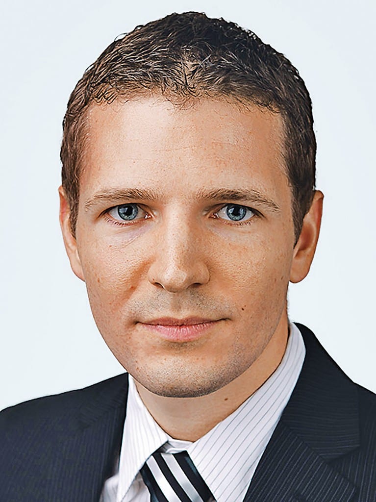Kantonsratskandidat Florian Ulrich und Ständeratskandidat Damian Müller freuen sich auf die bevorstehenden Wahlen. Bild zVg.