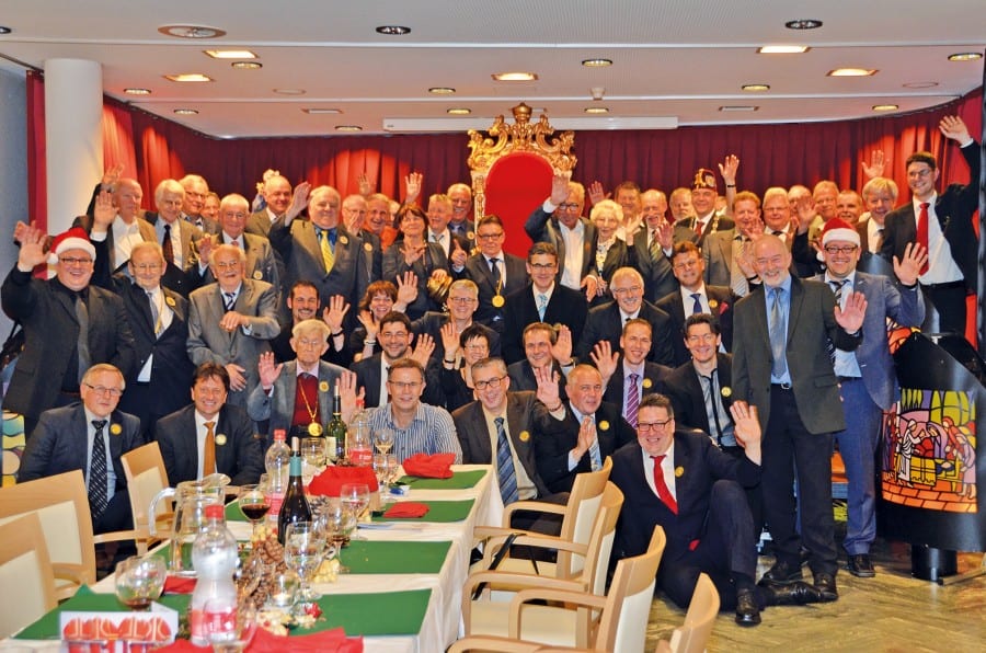 25_Chlausengesellschaftsbild-Baerteliessen-2015