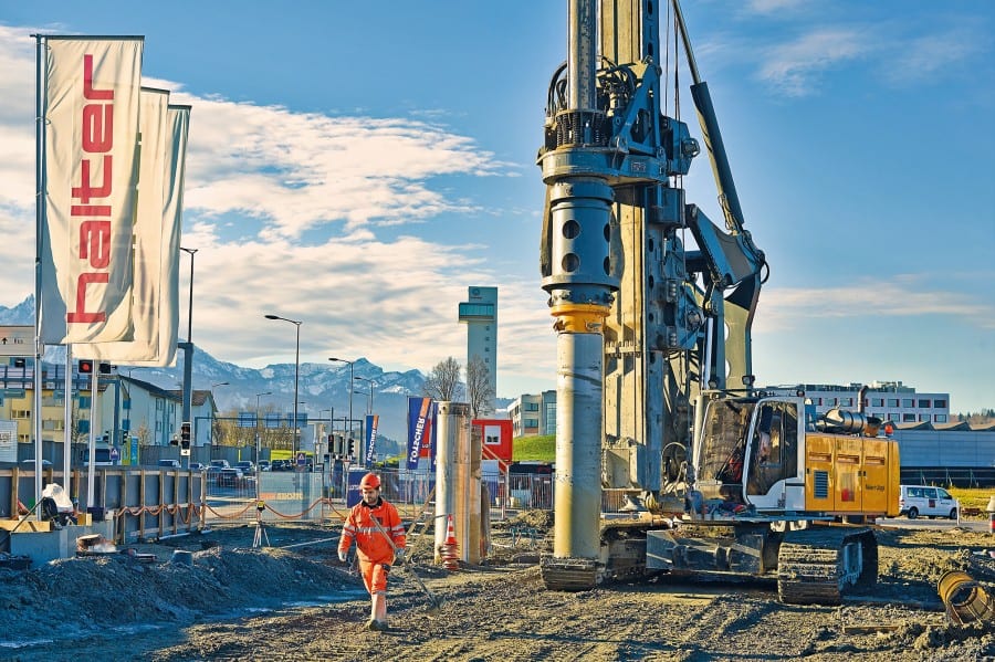 700 Pfähle dienen dem künftigen Bauwerk als Fundation. Bild zVg.