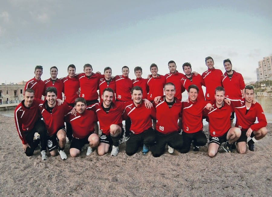 «s Drüü vom FC Ebikon» in Malta. Bild zVg.