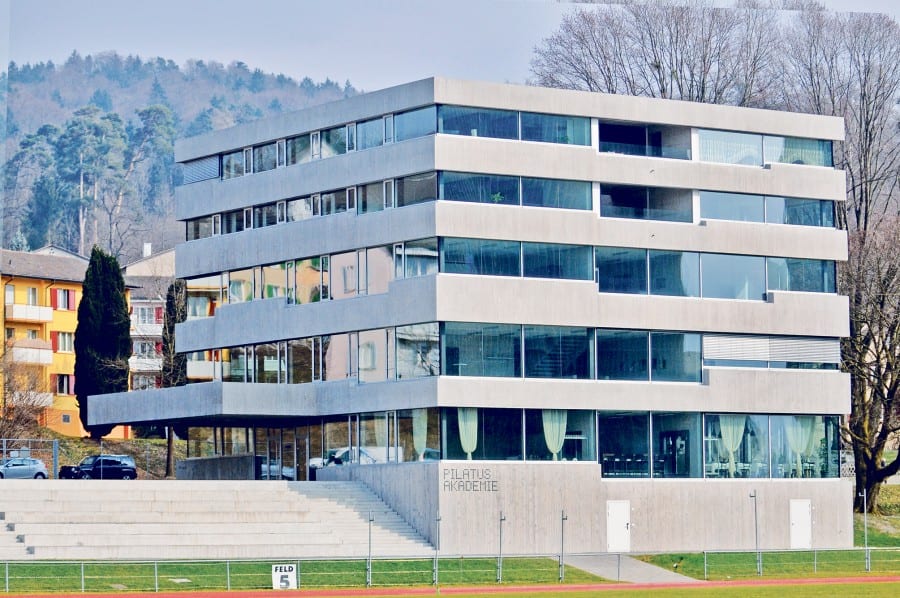 Soll der Nachwuchsförderung neuen Schub verleihen: Die Pilatus Akademie auf der Luzerner Allmend. Foto: Dominik Stegemann.