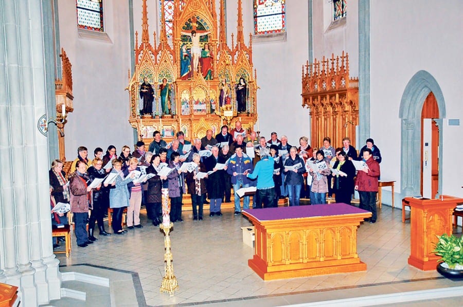 Die beiden Kirchenchöre von Boswil und Dietwil anlässlich eines gemeinsamen Probensamstags in Boswil. Bild zVg.