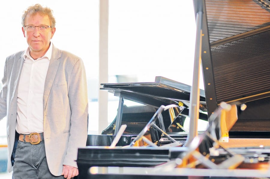 Thomas Widmer, Filialleiter von Musik Hug Luzern, hat in Ebikon Grosses vor. Bild zVg.