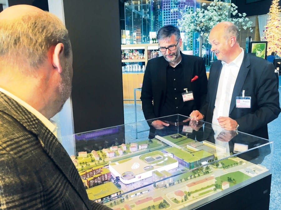 14_Shopping-Center-Forum