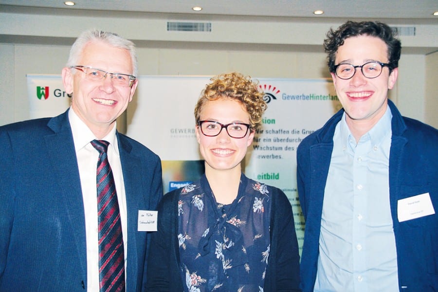 Informierten über die Abstimmungsvorlagen vom 14. Juni: (von links) Leo Müller, Judith Schmutz und David Roth. Bild apimedia.