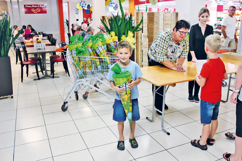 Schultüten zum Schulbeginn