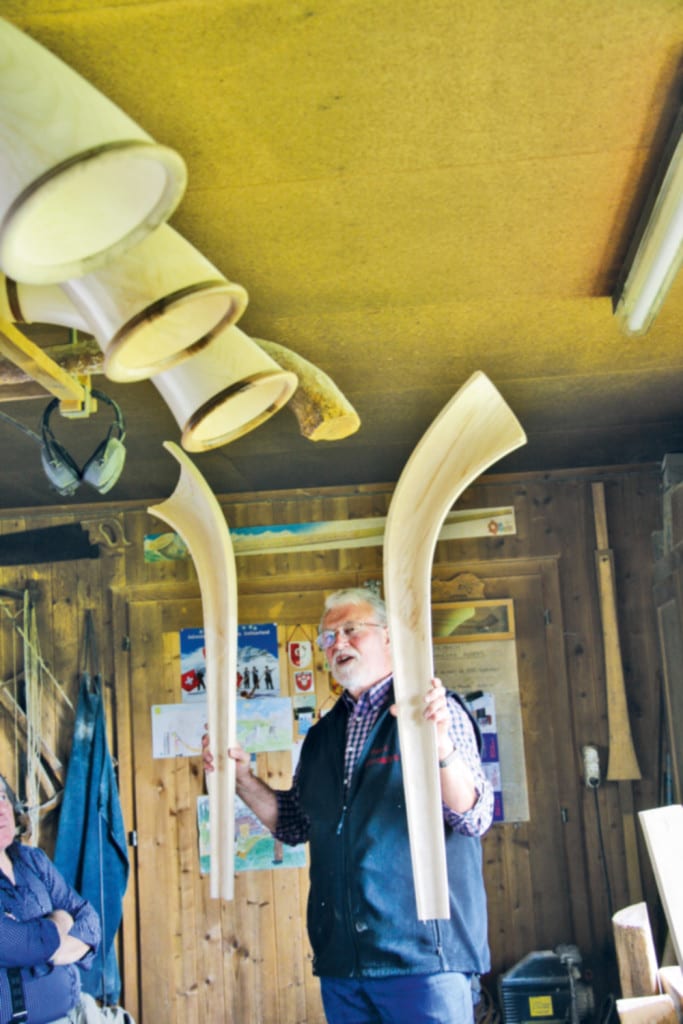 Zum Bau eines Alphorns sind 80 Arbeitssstunden nötig. Bilder zVg.