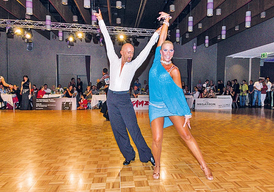 Flavio Lodigiani und seine Partnerin Patricia Patt holten den Schweizermeistertitel in den Lateinamerikanischen Tänzen. Bild zVg.