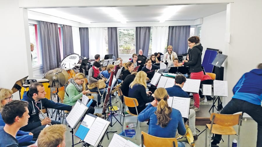 Die Feldmusik Ebikon probte intensiv unter der Leitung von Isabelle Gschwend  für die Kirchenkonzerte. Bild zVg.