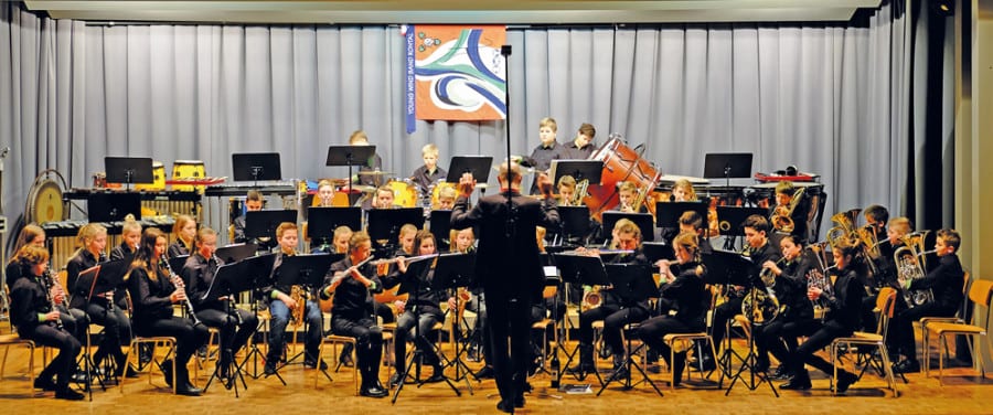 10_Young_Wind_Band_Rontal
