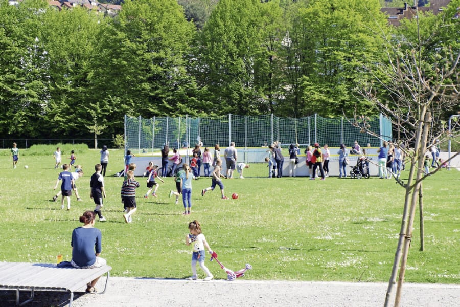 Die Strassenliga im Schmiedhofpark begeistert Kinder und Jugendliche. Bild zVg.