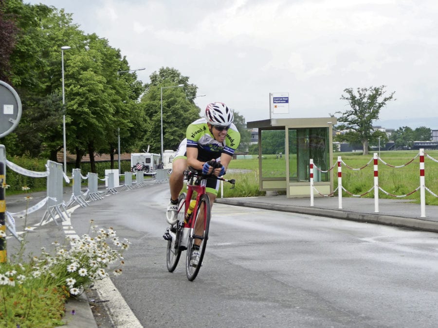 Thomas Besmer auf dem Weg zum 12. Platz in seiner Alterskategorie. Bild Susan Koller.