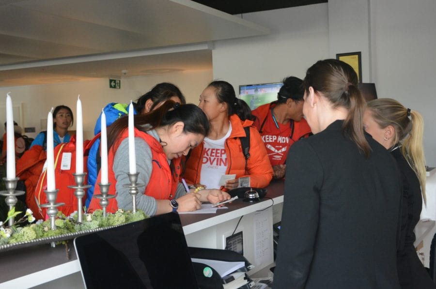 Grosse Gäste im Hotel Birdland am Sempachersee: Die chinesische Rudernationalmannschaft kämpft um eine Qualifikation für die Olympischen Spiele. Das Hotel bietet den Athletinnen und Athleten die optimale Erholung, dank extralangen Betten mit Delux-Schlafqualität.