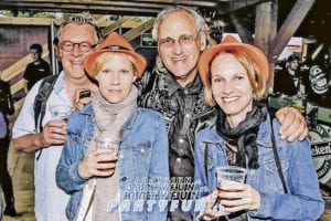 Hatten grossen Spass am «Rock The Ring»-Festival 2016: Roland Bossart, Sylvia Roth, Mario P. Hermann, Susi Roth. Bild: Peter Camen.