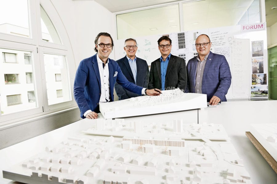 Die neue Geschäftsleitung mit Christian Stofer (Vorsitz der GL, Architekt), Peter Bucher (Business Services), Edi Fankhauser (Projektentwicklung) und Matthias Witschi (Baumanagement). Bild Bruno Meier.