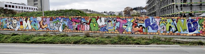 The Mall of Switzerland – kunstvoll und lustvoll als Graffiti interpretiert. Bilder Stefan Jäggi.