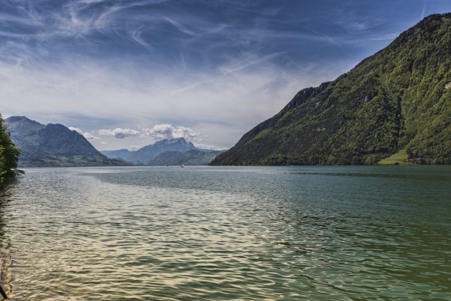 Beeindruckendes Bergpanorama am Vierwaldstättersee. pixabay.com © Boenz (CCO 1.0)