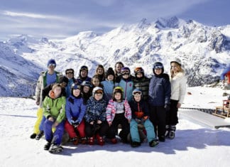 Sonne, Schnee und Eispavillon