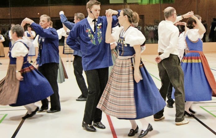13-27-Trachten-Tanzleiterkurs