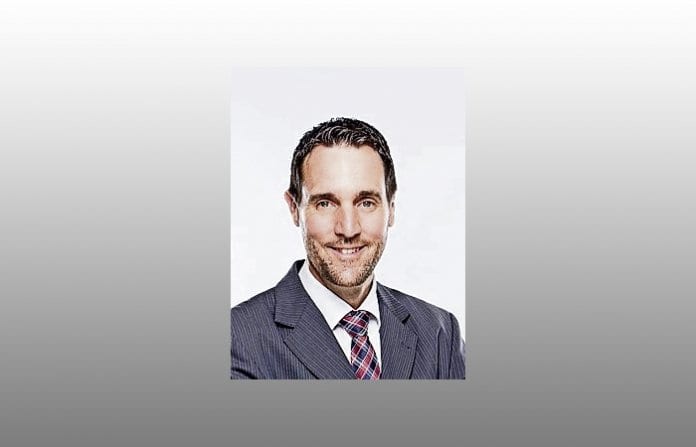 35-33-AWG-Fehr-Rico_B