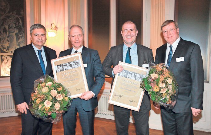 08-09-IV-Award-18
