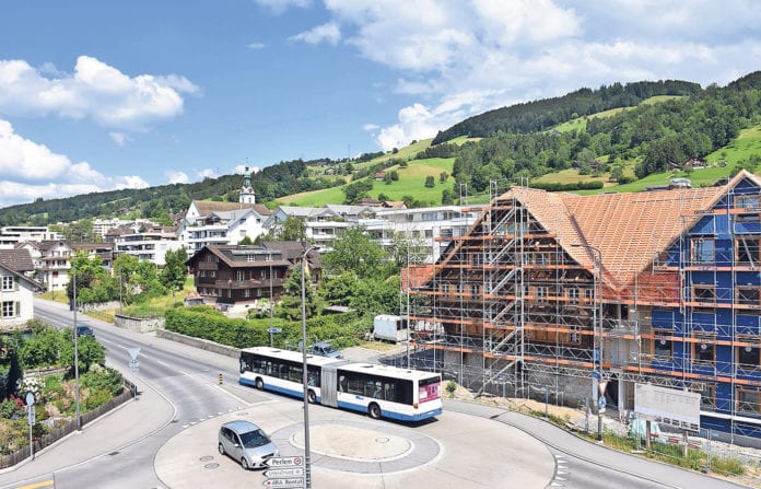 24-01-01-AH-Root-Neubau_Dorf_Huus_Roessli_Root