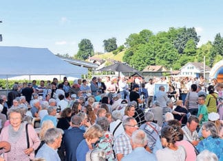 Historisches Rössli in Root während des Baus besichtigt
