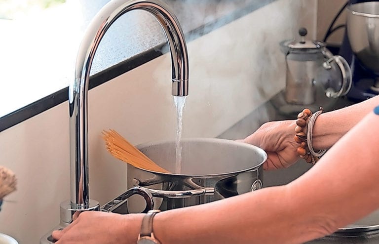 100°C heisses Wasser aus der Küchenarmatur