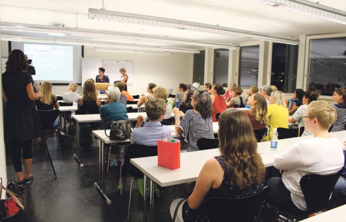 35-58-01-Frau-Workshop