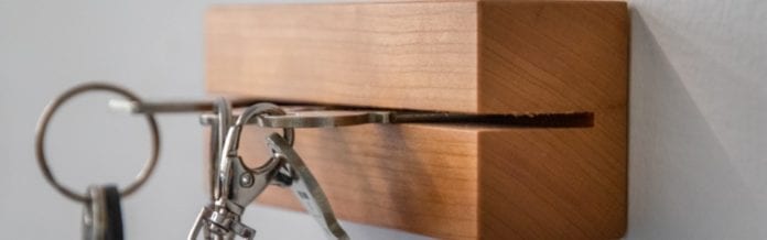 Treekey heisst das Mini-Unternehmen, das fünf ambitionierte Schüler der Kantonsschule Sursee führen. Ein Bild vom Schlüsselhalter Treekey