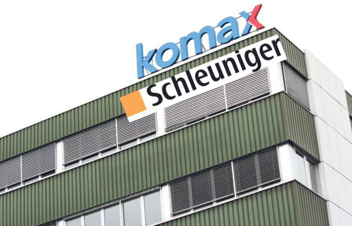 32-01-01-Komax